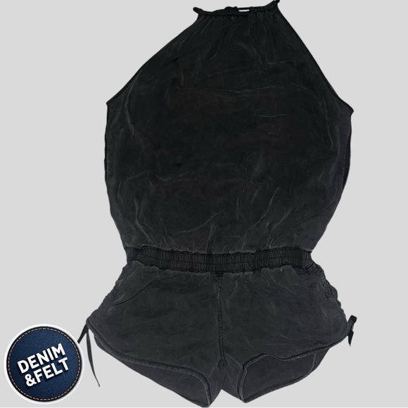 Lululemon Women’s Heat The Street Onesie/Romper | Color: Ash Black 🖤 RARE!! - Picture 5 of 15